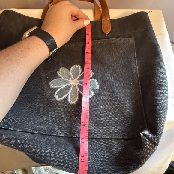 Thirty One Window Shopper Top Handle Tote - Vintage Slate Embroidered Flower - Picture 9 of 11